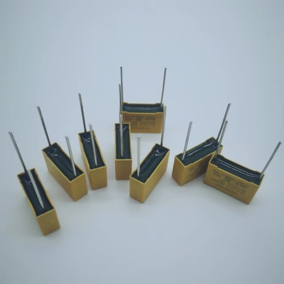 I condensatori senza alogeno della sicurezza di X2-HF hanno metallizzato il film X2 classe condensatori 104k del polipropilene