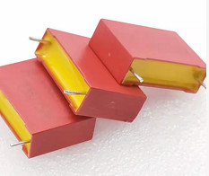L'anti condensatore a forma di scatola dell'isolamento PBT, 1.5uF ha metallizzato i condensatori del polipropilene